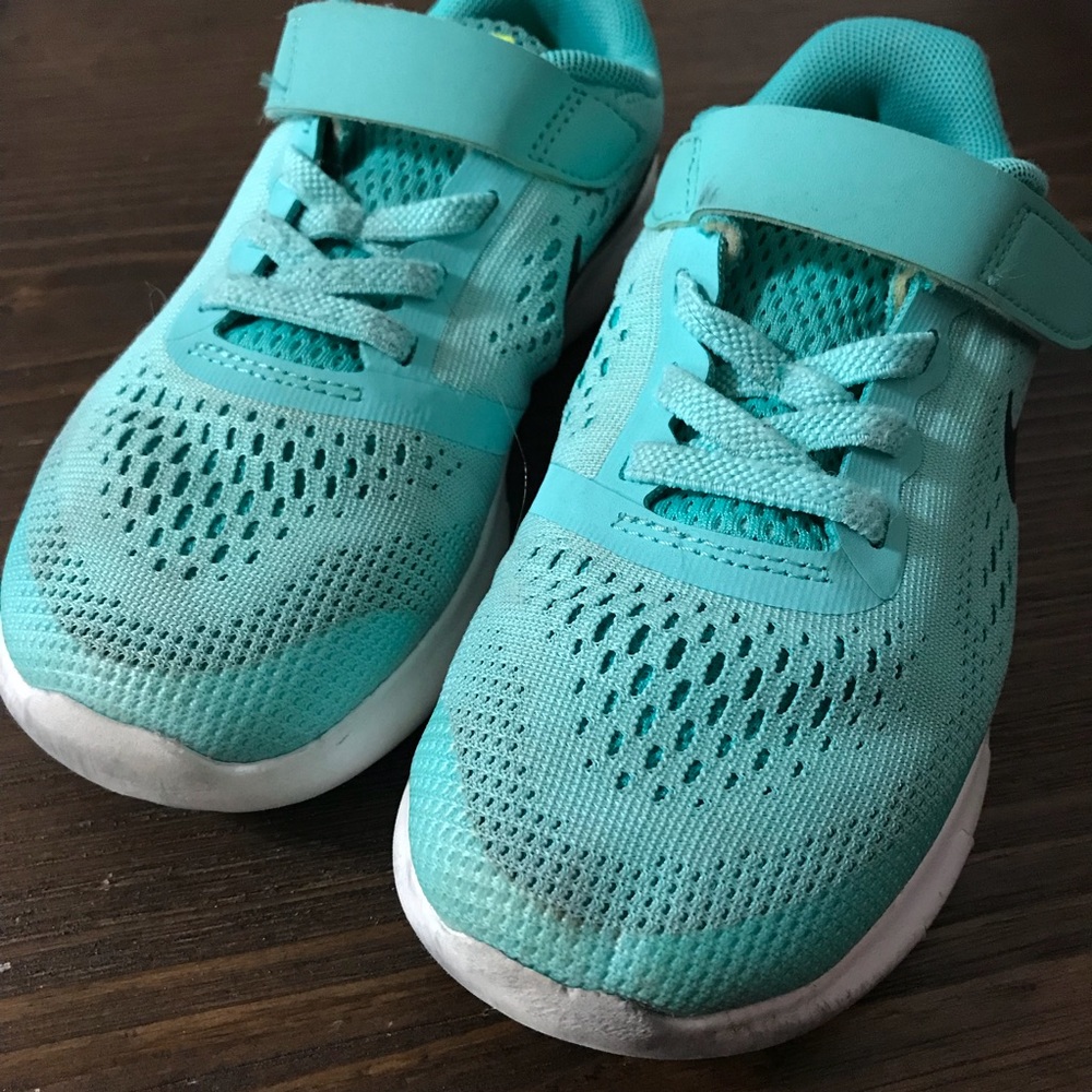 Little girls Nike’s